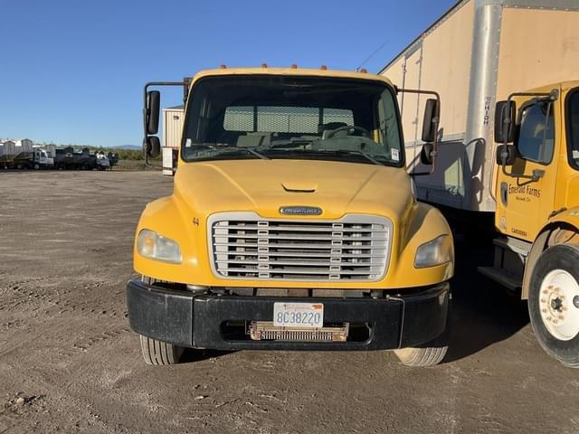 Image of Freightliner M2 equipment image 1