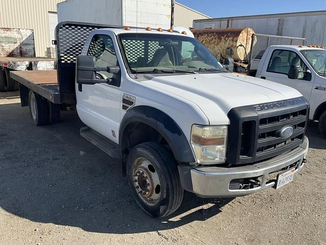 Image of Ford F-550 equipment image 2