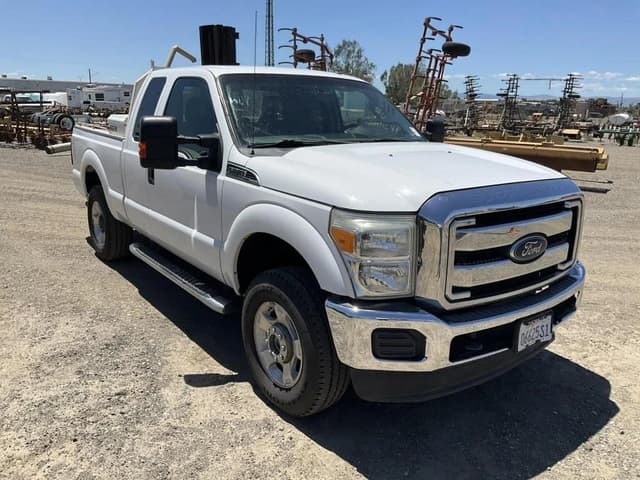 Image of Ford F-250 equipment image 2