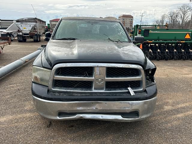 Image of Dodge Ram 1500 equipment image 2