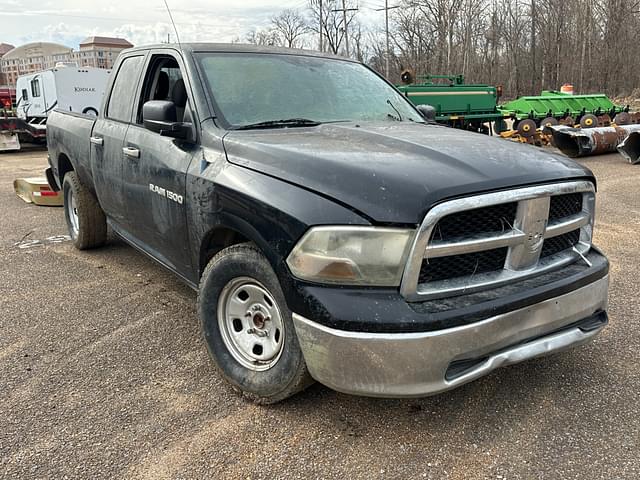 Image of Dodge Ram 1500 equipment image 1