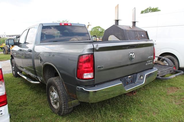 Image of Dodge Ram 2500 equipment image 4