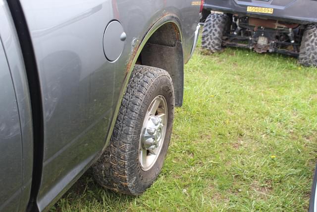 Image of Dodge Ram 2500 equipment image 2