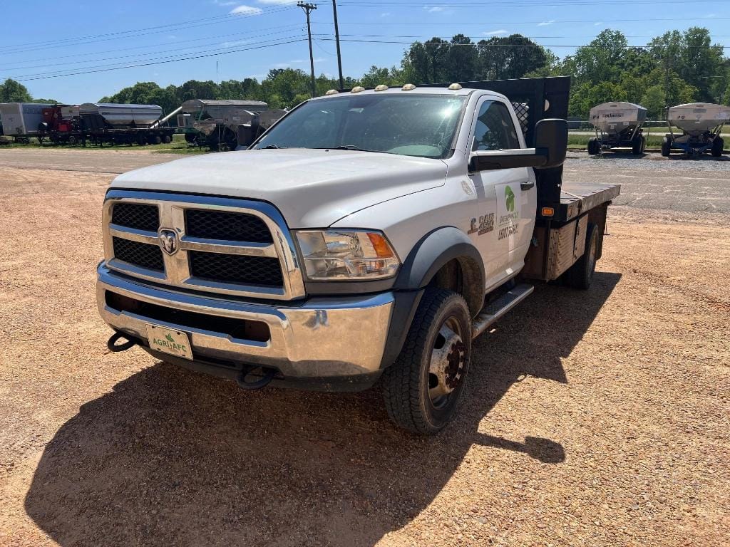 Dodge Ram 4500HD Equipment Image0