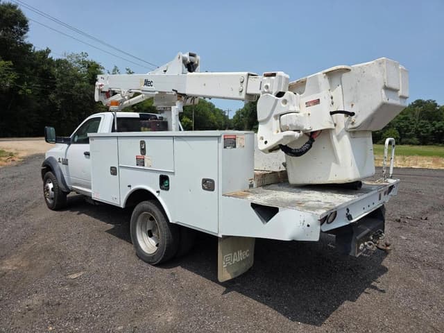 Image of Dodge Ram 5500HD equipment image 2