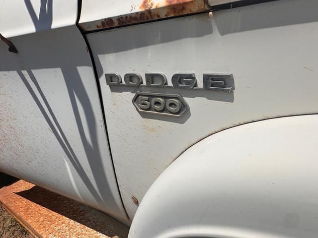 Image of Dodge 500 equipment image 1