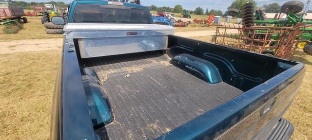 Image of Dodge Ram 1500 equipment image 3