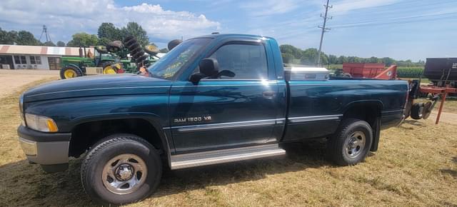 Image of Dodge Ram 1500 equipment image 2