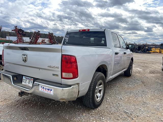 Image of Dodge Ram 1500 equipment image 3