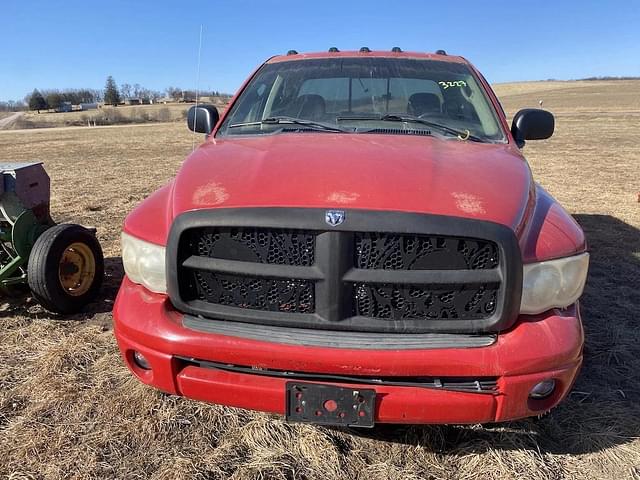 Image of Dodge Ram 1500 equipment image 1