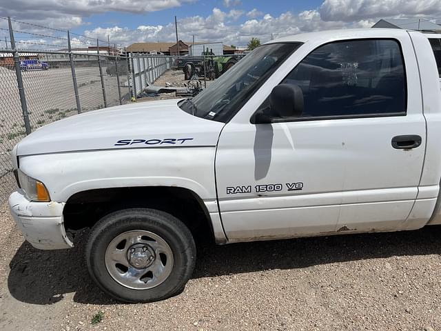 Image of Dodge Ram 1500 equipment image 1