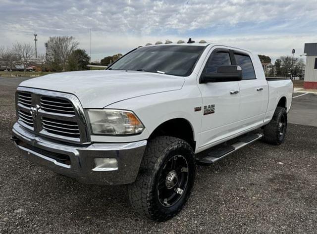 Image of Dodge Ram 2500 equipment image 2