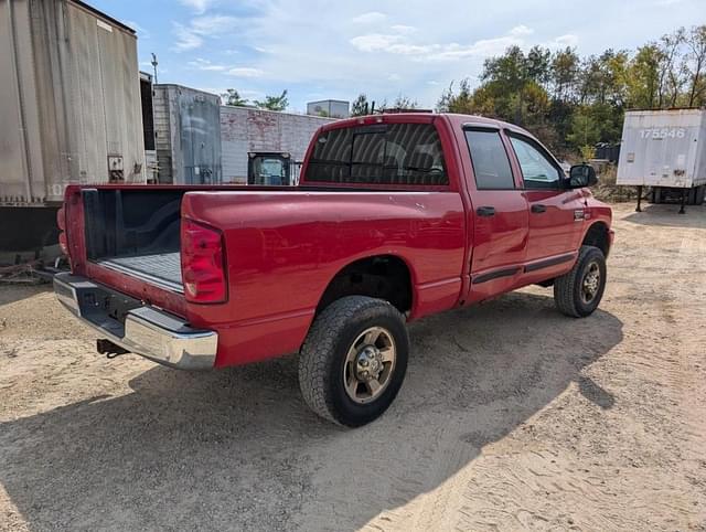 Image of Dodge Ram 2500 equipment image 4