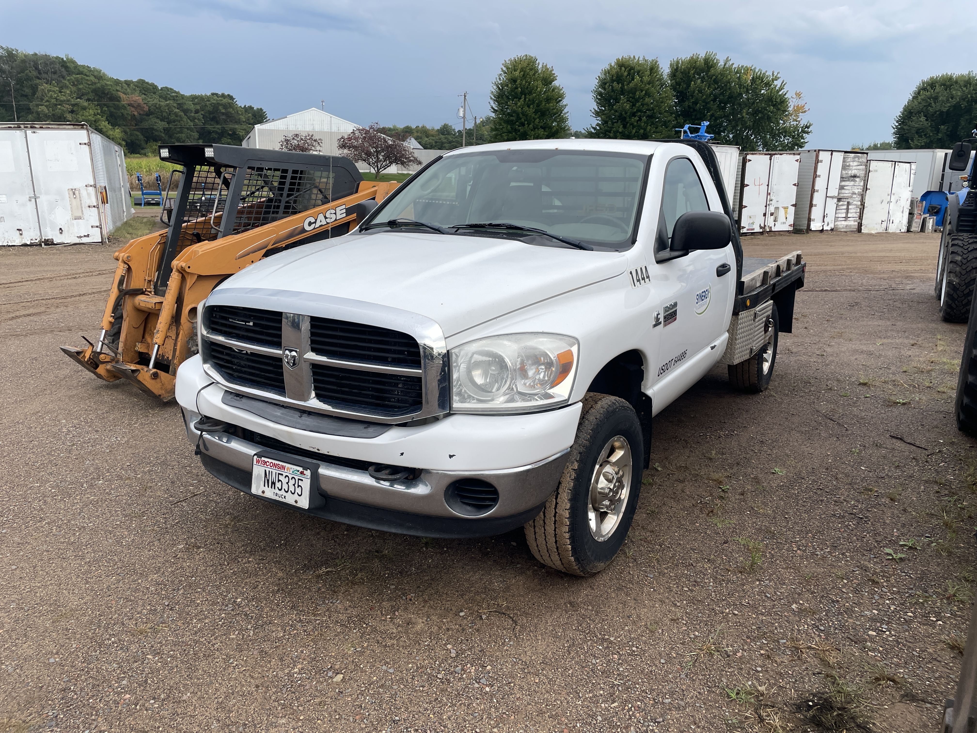 Dodge Ram 2500 Equipment Image0