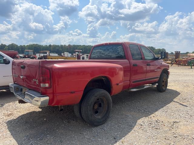 Image of Dodge Ram 3500 equipment image 3
