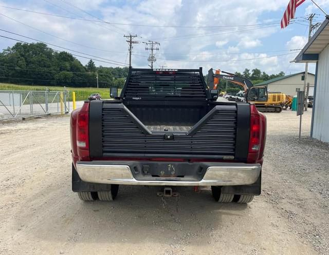 Image of Dodge Ram 3500 equipment image 3