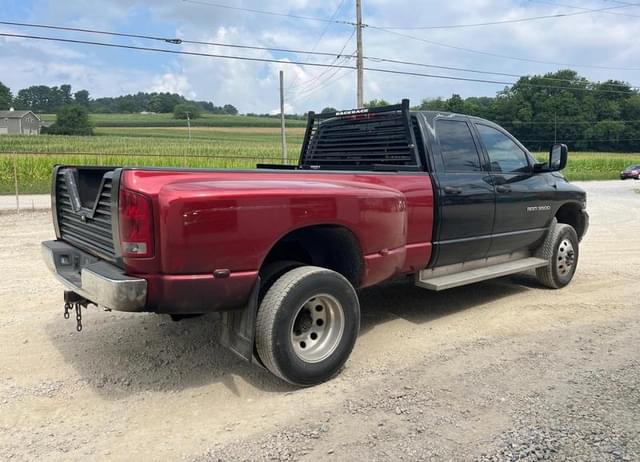 Image of Dodge Ram 3500 equipment image 4
