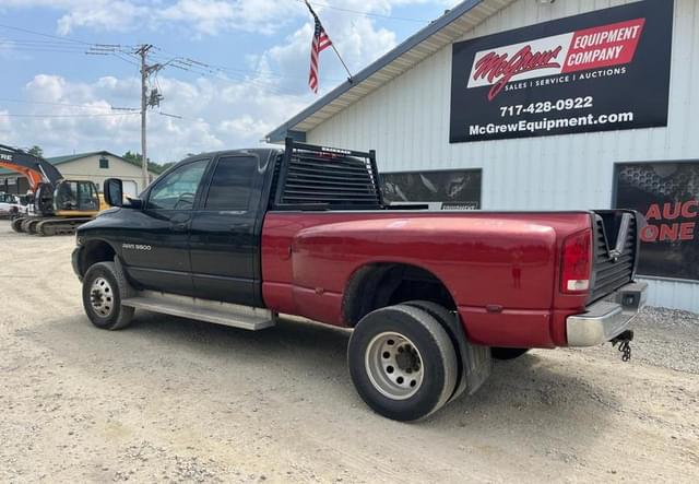Image of Dodge Ram 3500 equipment image 2