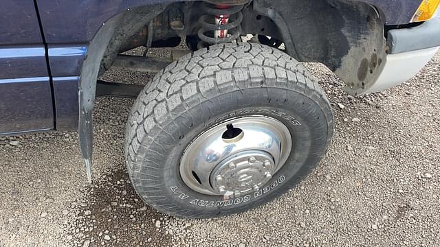 Image of Dodge Ram 3500 equipment image 4