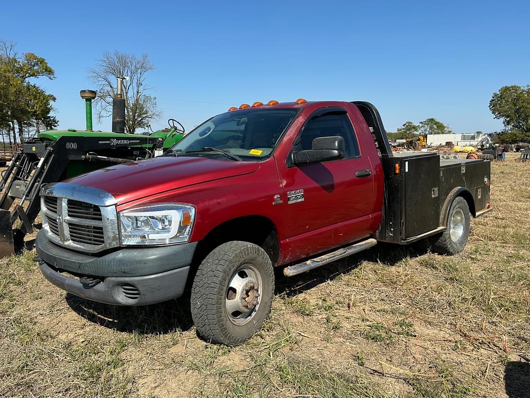 Image of Dodge Ram 3500 Primary image