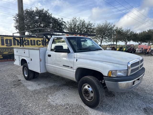 Image of Dodge Ram 3500 equipment image 3