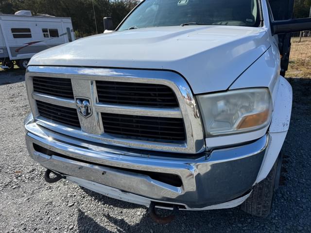 Image of Dodge Ram 4500 equipment image 2