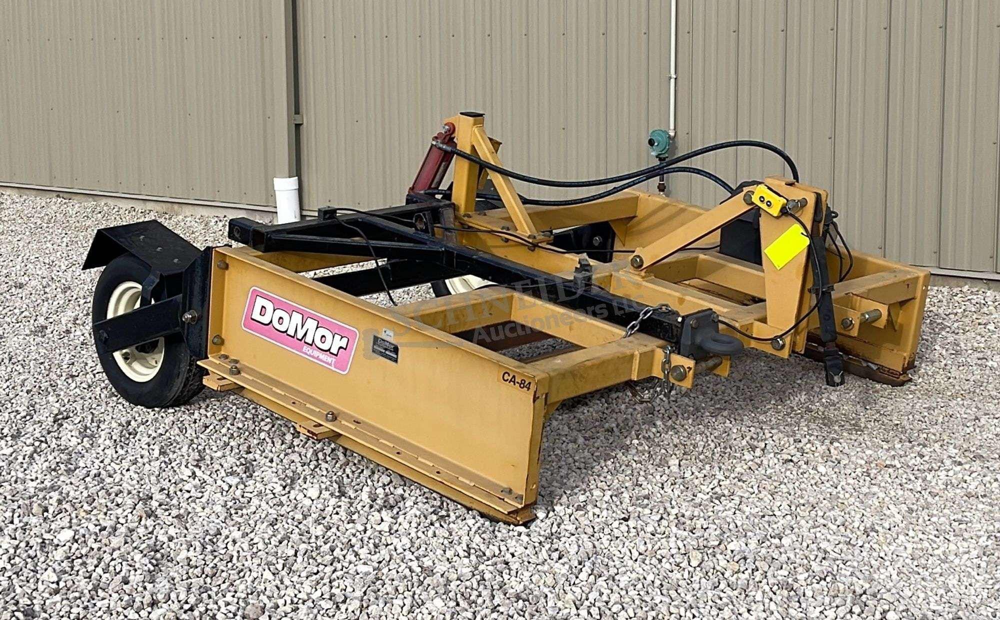 Main image DOMOR CA-84