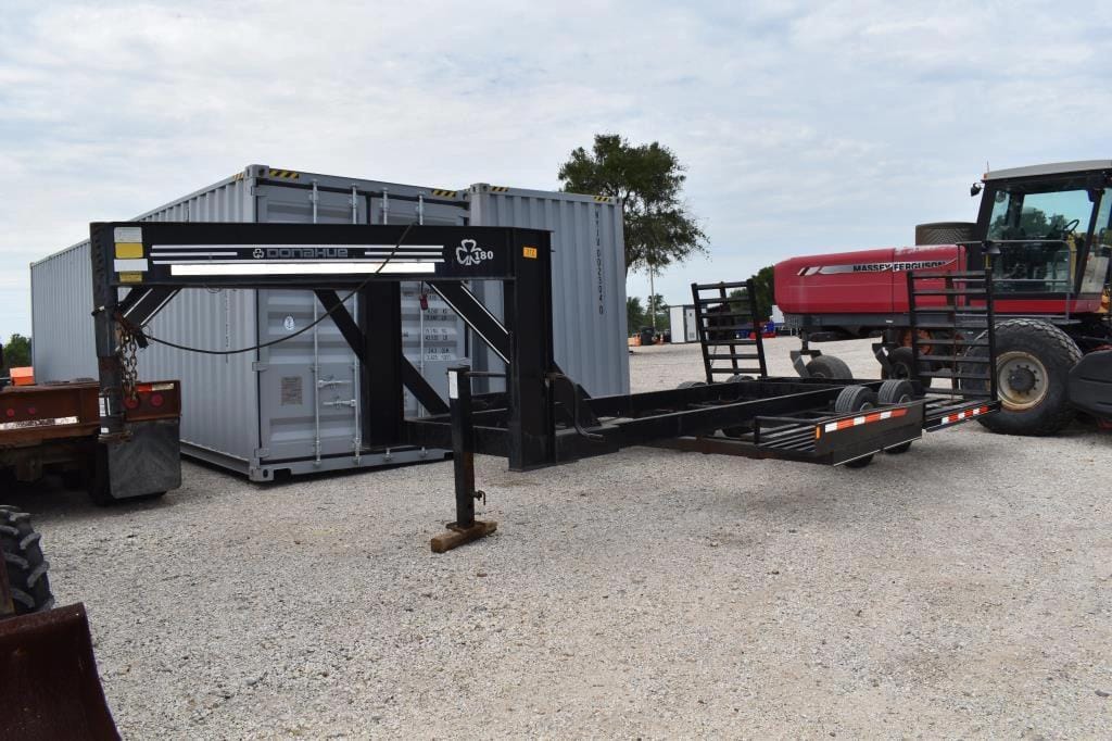 Main image Donahue 180