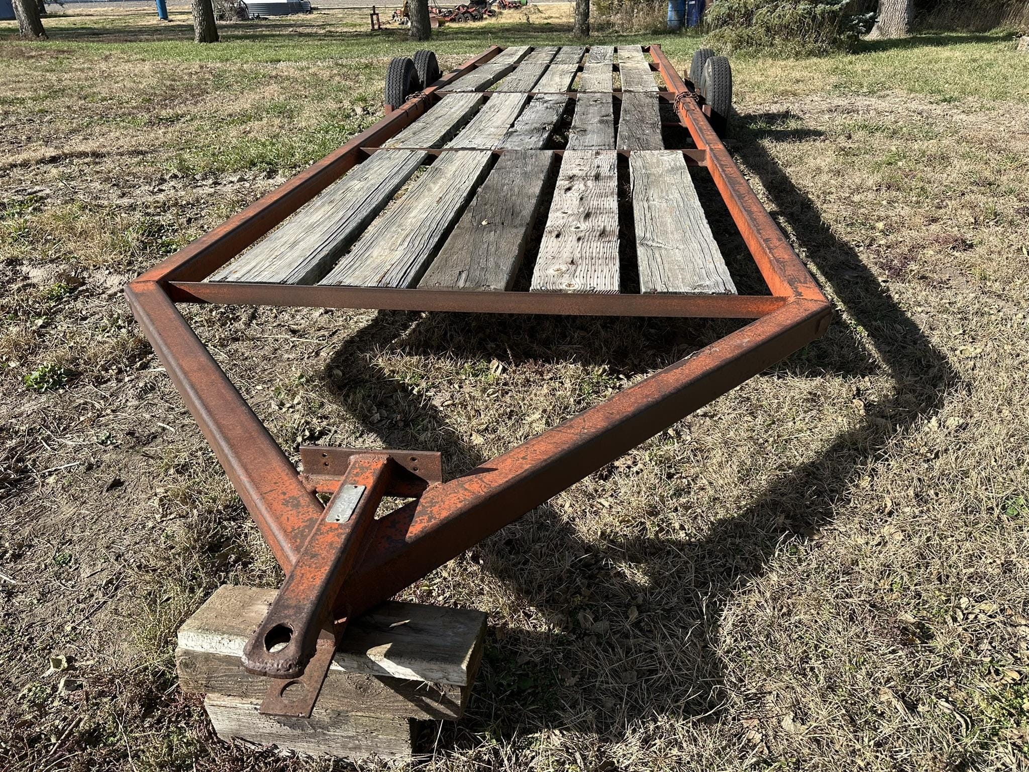 Donahue 728 Equipment Image0