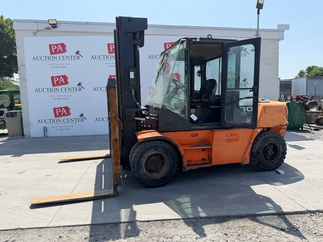 Image of Doosan D70S-5 Primary image