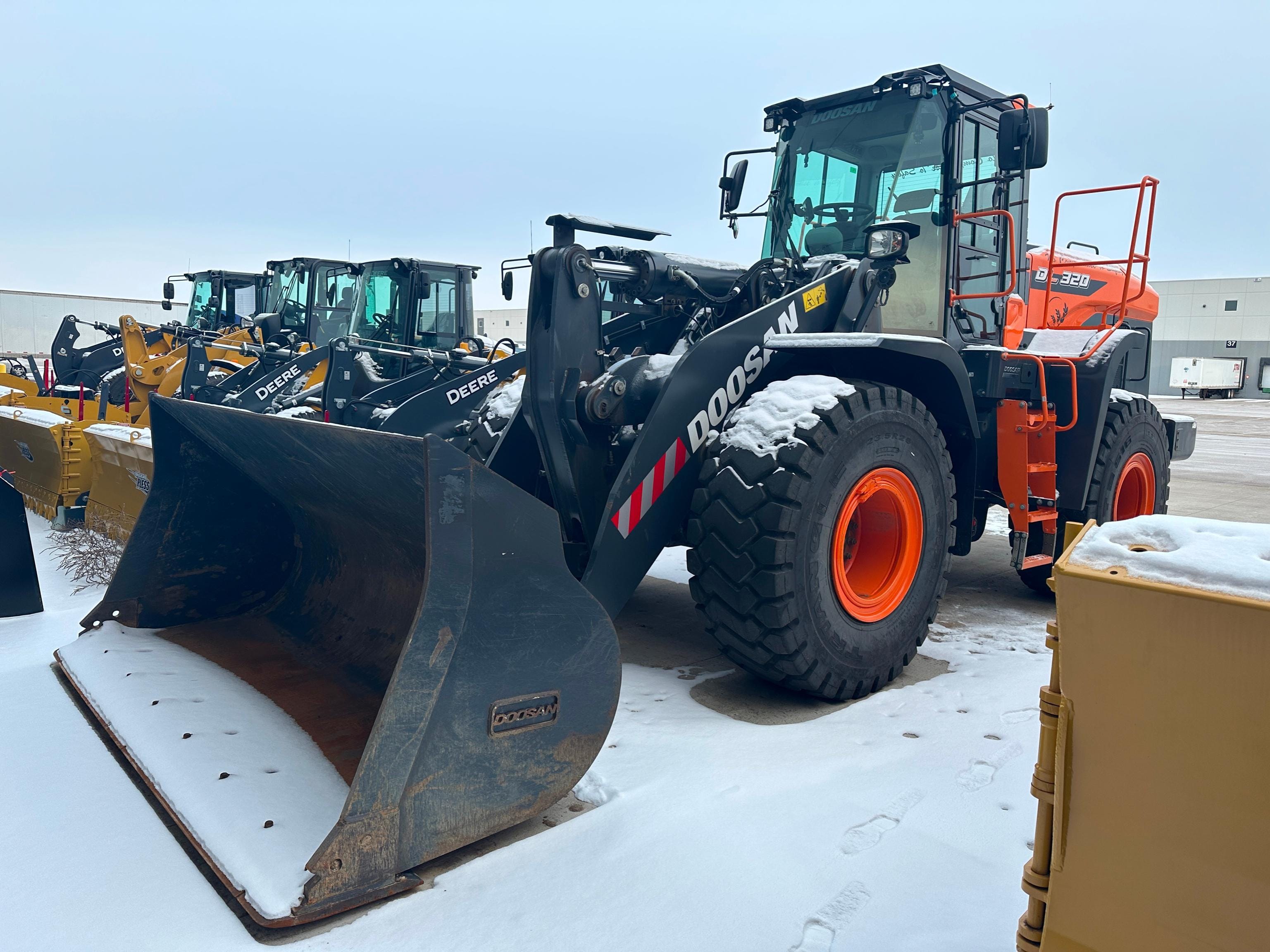 Main image  Doosan DL320-7