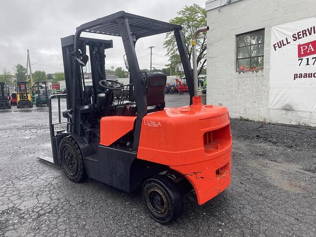 Image of  Doosan D30G equipment image 3