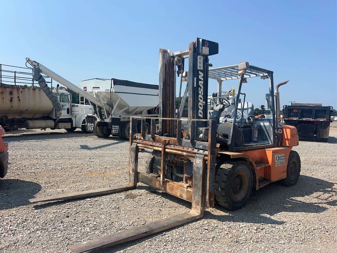 Image of Doosan D60S-5 Primary image