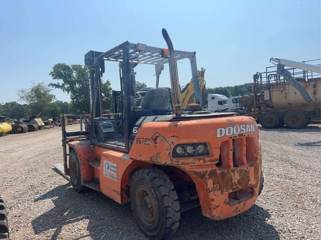 Image of Doosan D60S-5 equipment image 1
