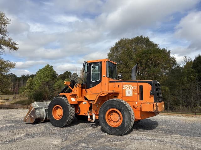 Image of Doosan Mega 200TC-V equipment image 2