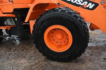 Main image  Doosan DL250 32