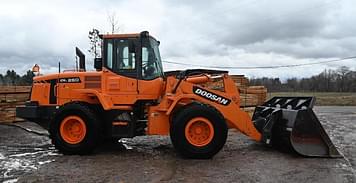 Main image  Doosan DL250 49