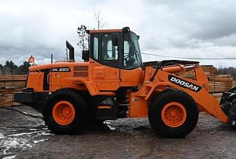 Main image  Doosan DL250 6