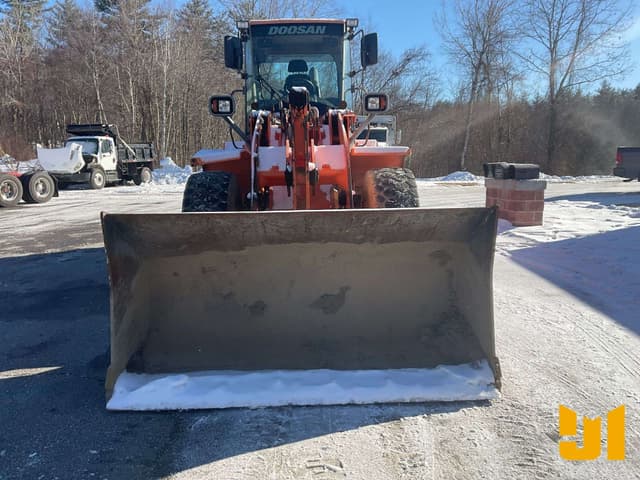 Image of  Doosan DL200 equipment image 1