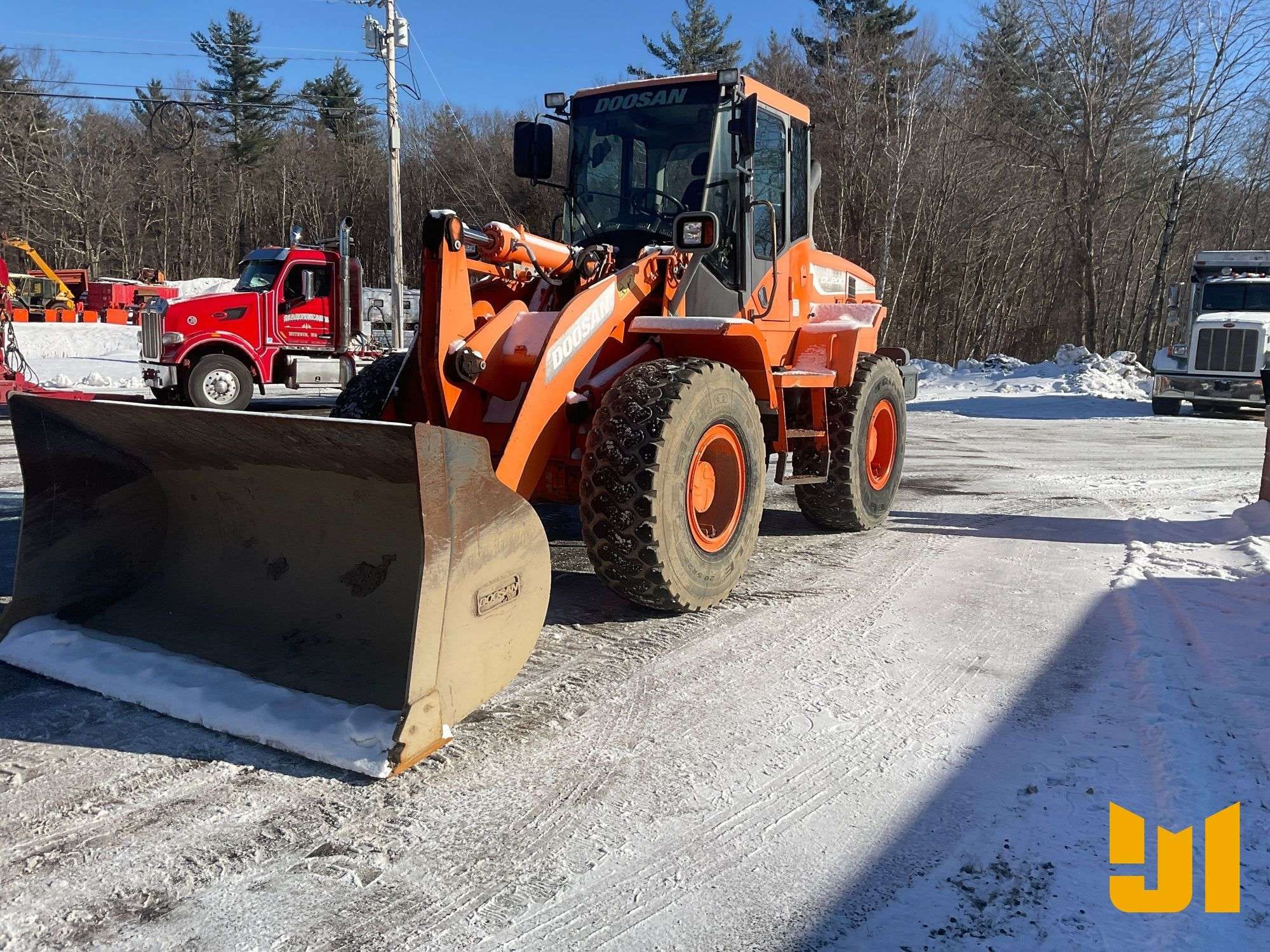  Doosan DL200 Equipment Image0