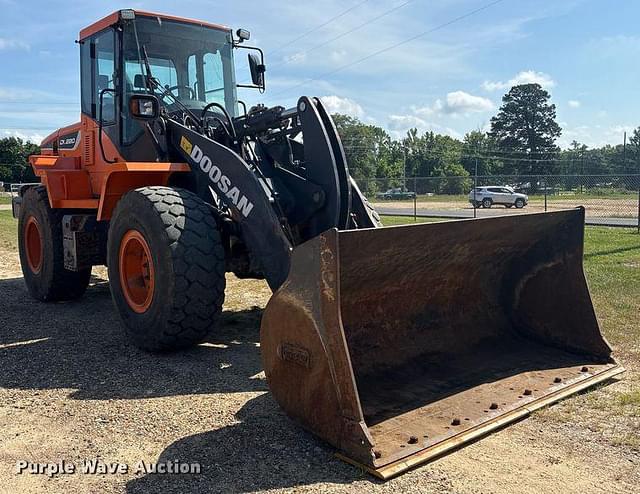 Image of  Doosan DL220-5 equipment image 2