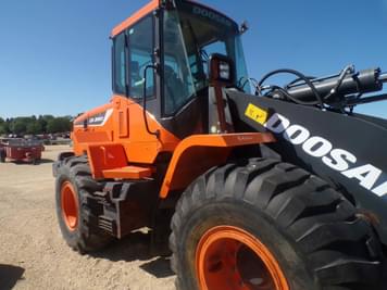 Main image Doosan DL250