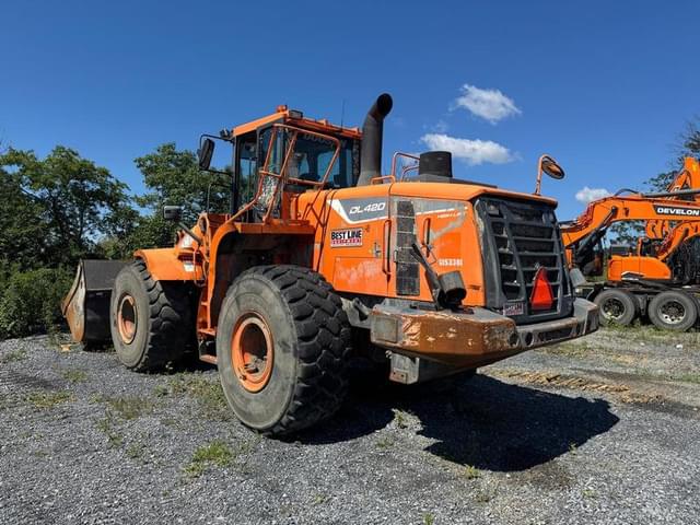 Image of  Doosan DL420 equipment image 2