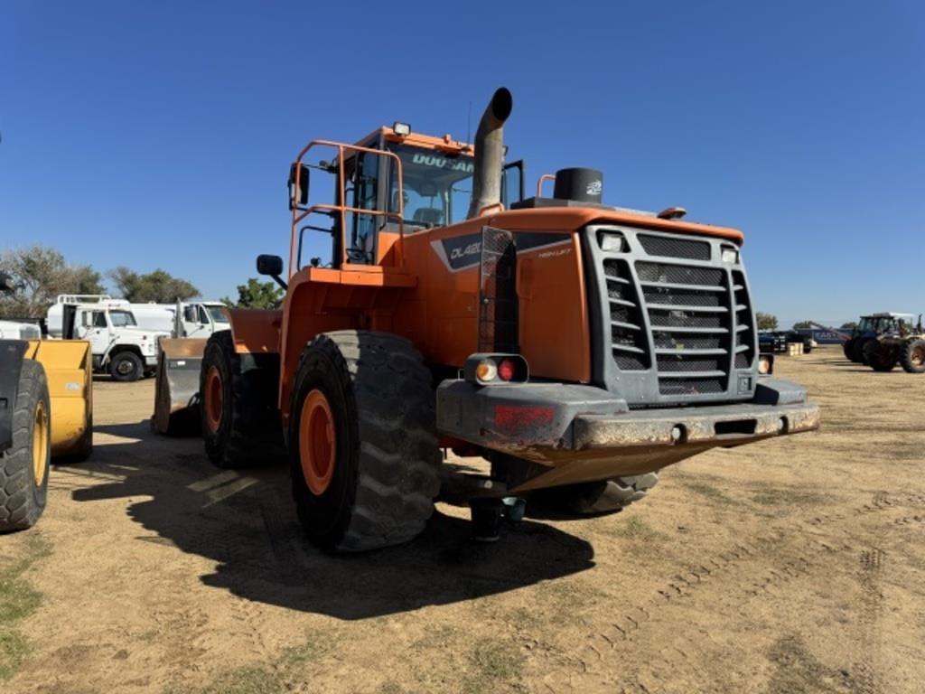 Image of  Doosan DL420 Image 0
