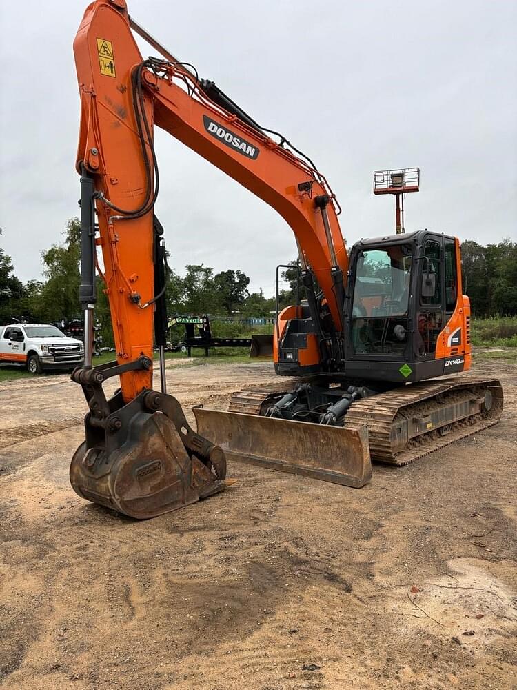 Image of  Doosan DX140LCR Image 1