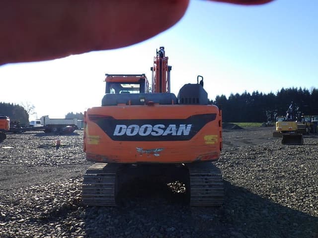 Image of  Doosan DX140LC-5 equipment image 4