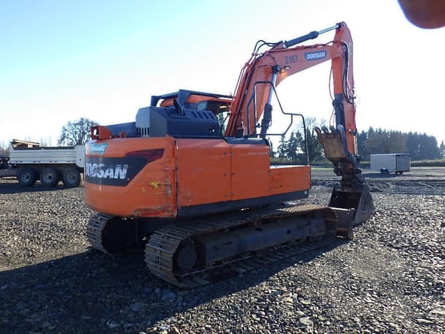 Image of  Doosan DX140LC-5 equipment image 3