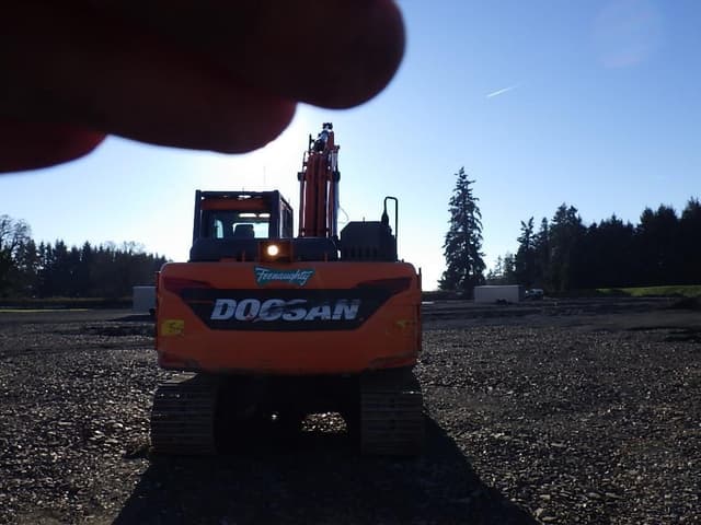 Image of  Doosan DX140LC-5 equipment image 4