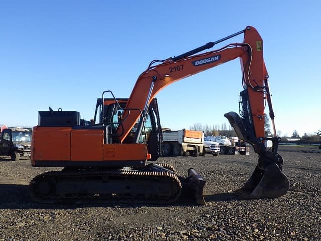 Image of  Doosan DX140LC-5 equipment image 2
