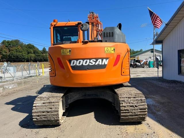 Image of  Doosan DX140LCR-5 equipment image 3